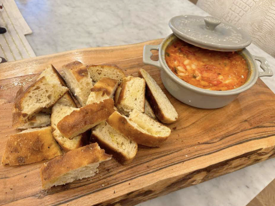 Crème Fraîche & Tomato Dip