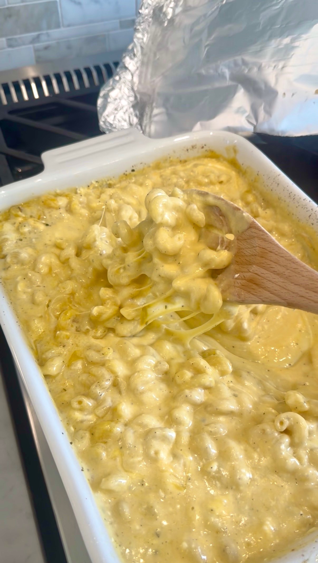 Easy Baked Mac and Cheese